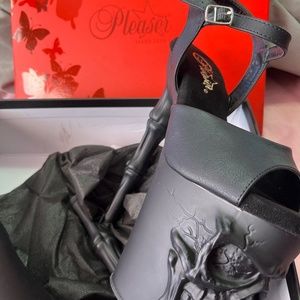 Pleaser Rapture 809 Platform Sandals